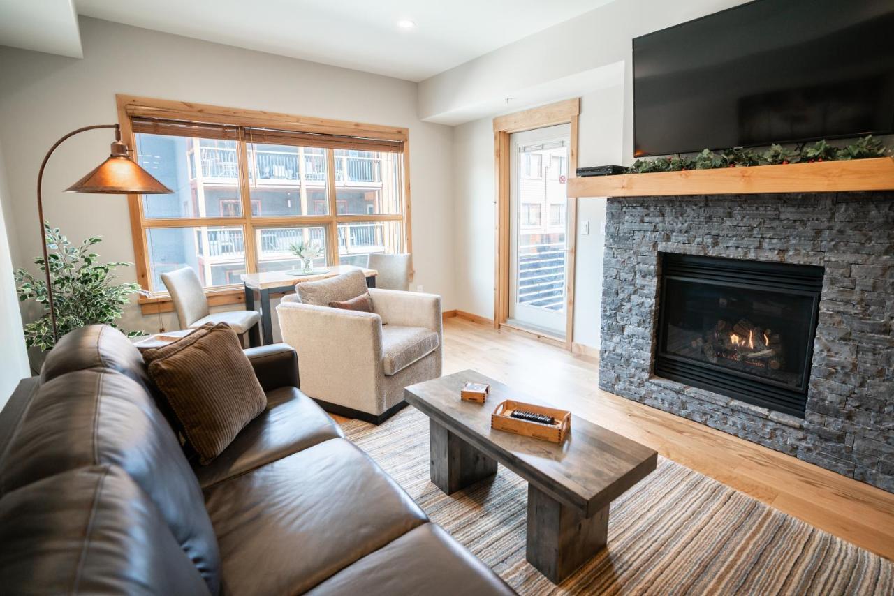 Spring Creek Luxury King One Bedroom At White Spruce Lodge Канмор Экстерьер фото